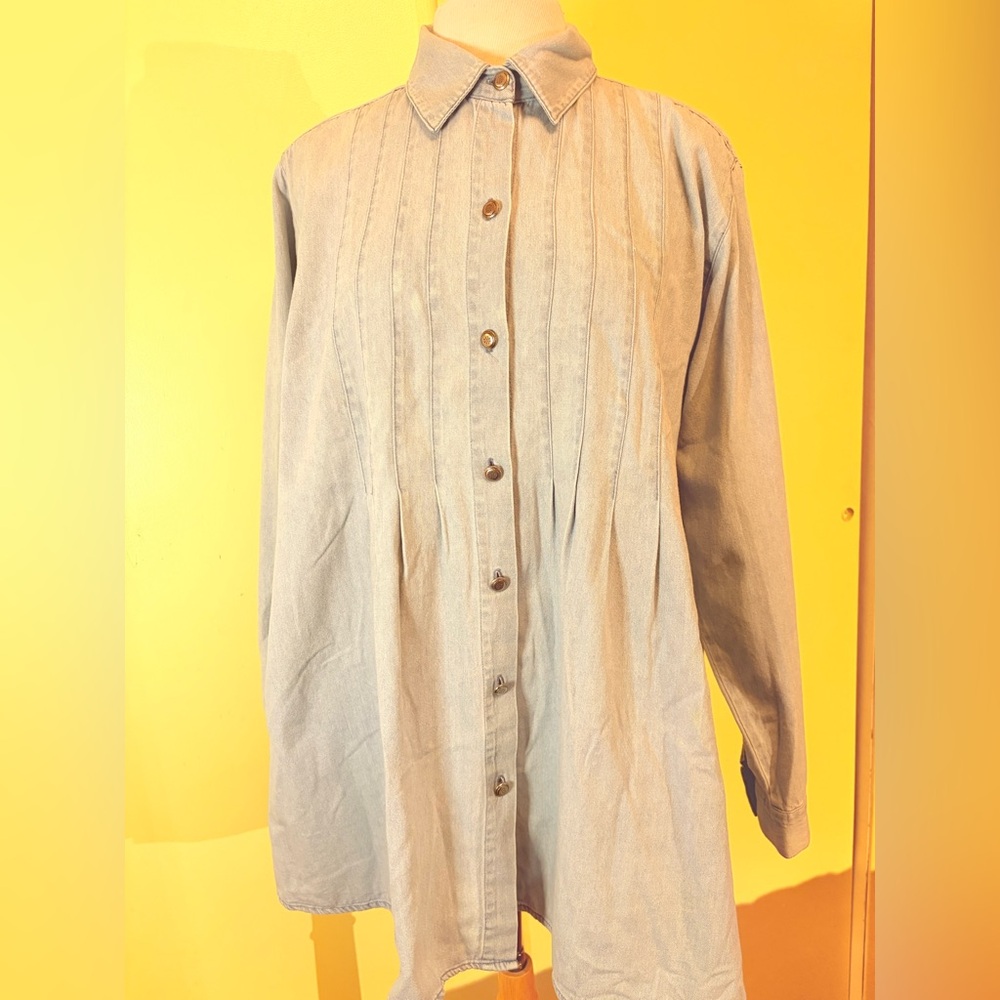 Zero 2 Nine 💐Pintuck Light Blue Denim Button-Up Shirt